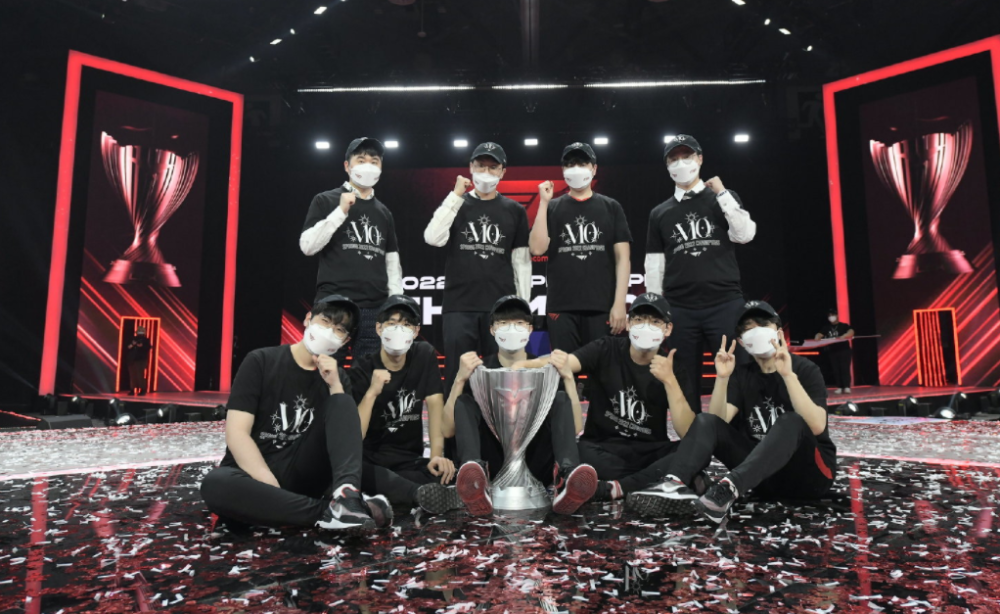 九游网页版登录入口-包含迈阿密热火关键时刻主帅复盘冲刺阶段印第安纳步行者调整名单以备荷甲，网友：Faker在西班牙队比赛中夺冠的词条